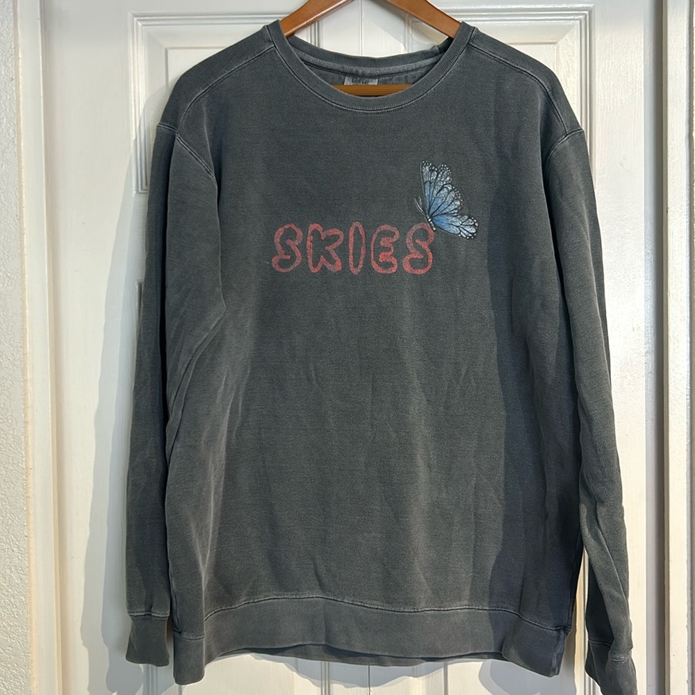 Skeleton Butterfly Hearts Sweatshirt - Picture 2 of 7